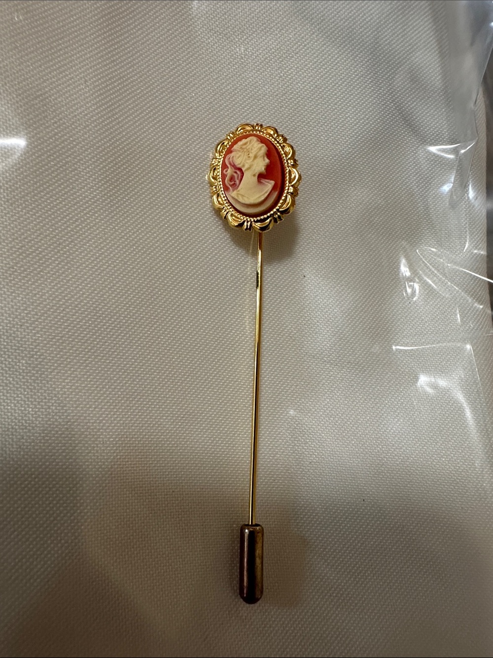 vintage gold-toned cameo stick pin